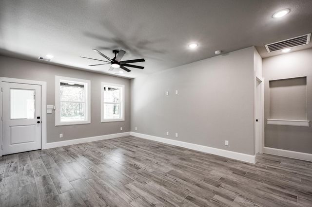 816 County Road 6609, Dayton, TX 77535