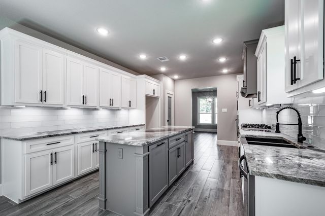 816 County Road 6609, Dayton, TX 77535
