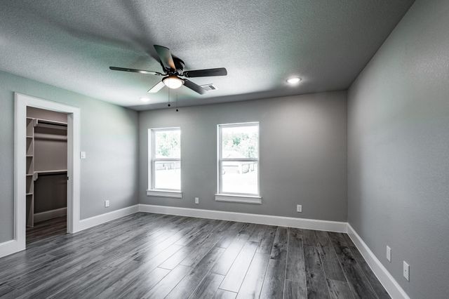 816 County Road 6609, Dayton, TX 77535