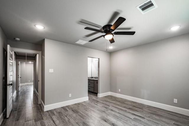 816 County Road 6609, Dayton, TX 77535