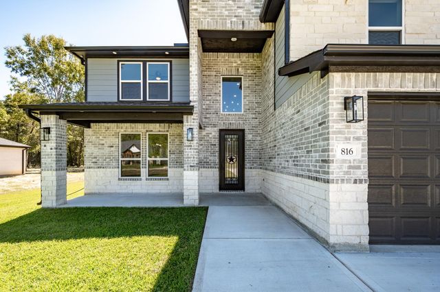 816 County Road 6609, Dayton, TX 77535