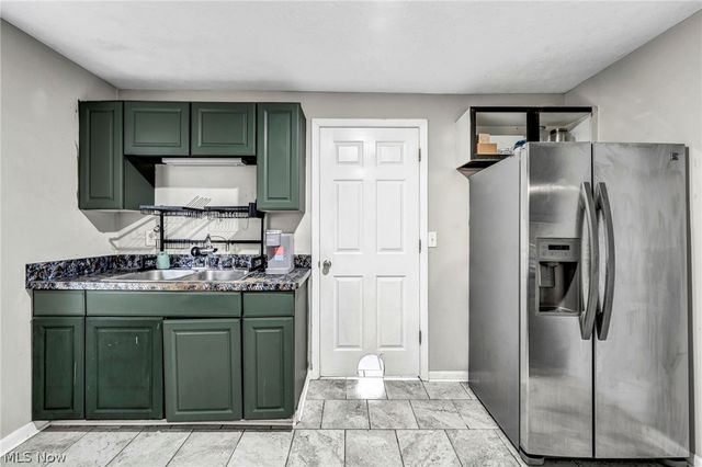 2833 Hubbard Road, Madison, OH 44057