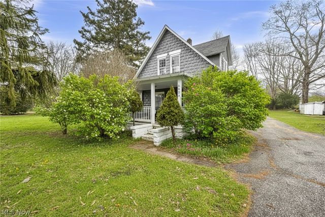 2833 Hubbard Road, Madison, OH 44057