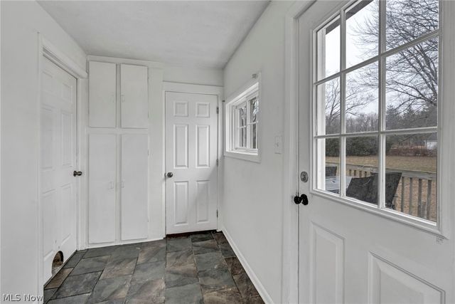 2833 Hubbard Road, Madison, OH 44057