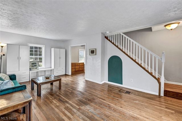 2833 Hubbard Road, Madison, OH 44057