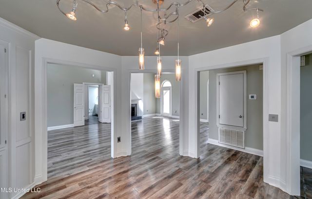 110 Meadowview Drive, Brandon, MS 39047