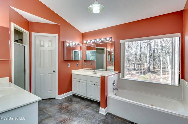 110 Meadowview Drive, Brandon, MS 39047