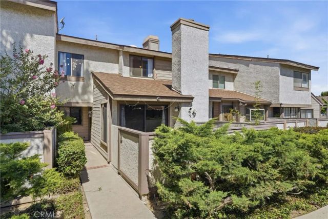 8340 Penfield Ave 35, Winnetka, CA 91306