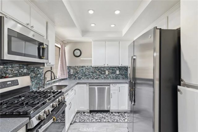 8340 Penfield Ave 35, Winnetka, CA 91306