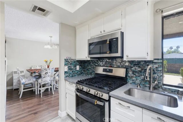 8340 Penfield Ave 35, Winnetka, CA 91306
