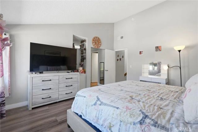 8340 Penfield Ave 35, Winnetka, CA 91306
