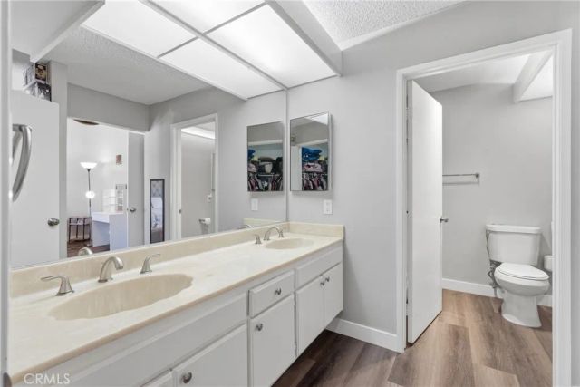 8340 Penfield Ave 35, Winnetka, CA 91306