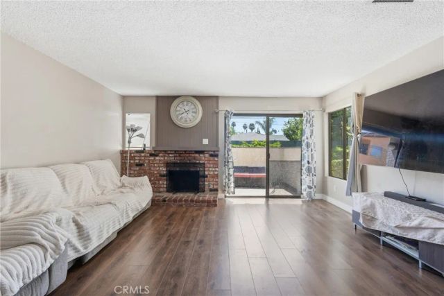 8340 Penfield Ave 35, Winnetka, CA 91306