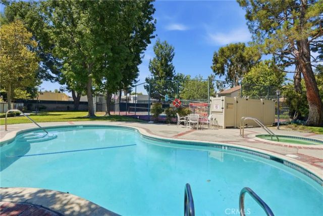 8340 Penfield Ave 35, Winnetka, CA 91306