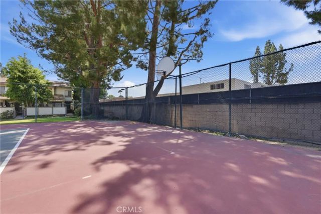 8340 Penfield Ave 35, Winnetka, CA 91306