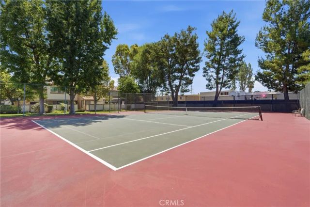 8340 Penfield Ave 35, Winnetka, CA 91306