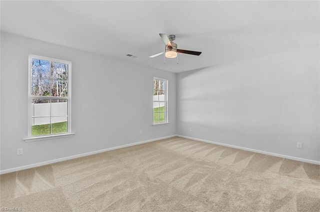 725 Cinnamon Hill Drive, Winston-salem, NC 27106