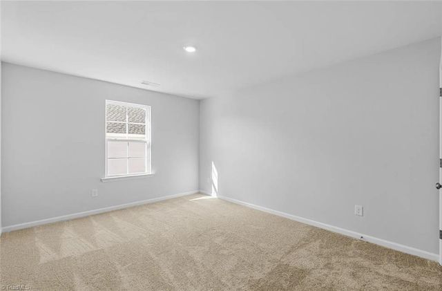 725 Cinnamon Hill Drive, Winston-salem, NC 27106