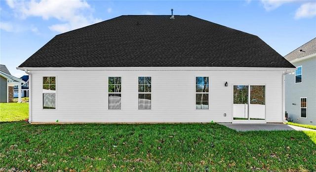 725 Cinnamon Hill Drive, Winston-salem, NC 27106