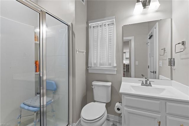 781 Big Bear LN, Chesapeake, VA 23323