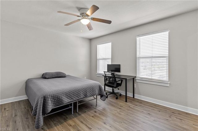 781 Big Bear LN, Chesapeake, VA 23323