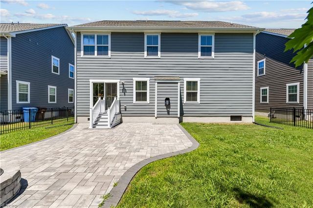 781 Big Bear LN, Chesapeake, VA 23323