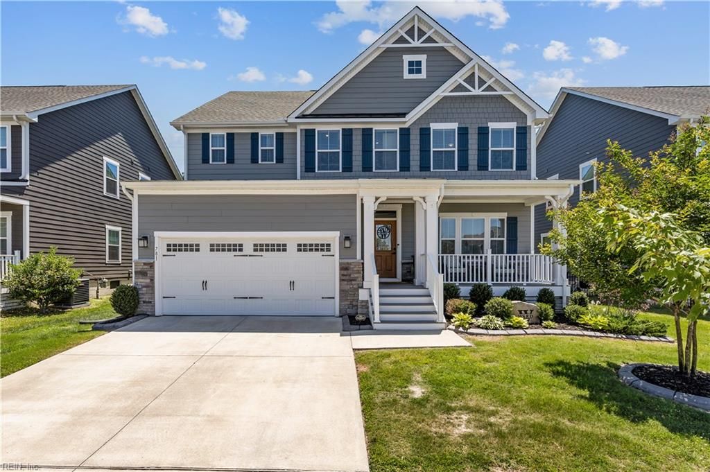 781 Big Bear LN, Chesapeake, VA 23323