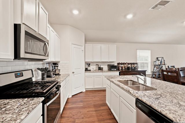 14821 Northern Bird, San Antonio, TX 78253