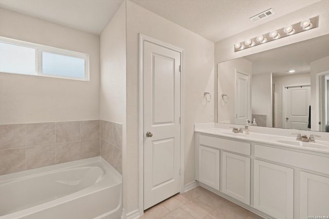 14821 Northern Bird, San Antonio, TX 78253