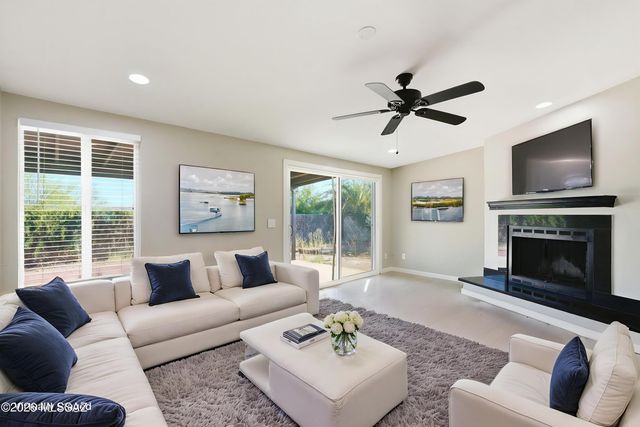 9240 E Dolores Street, Tucson, AZ 85730