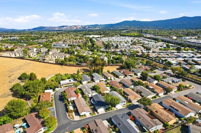 213 Mountain Springs Drive 213, San Jose, CA 95136