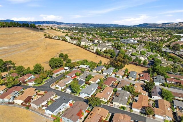 213 Mountain Springs Drive 213, San Jose, CA 95136