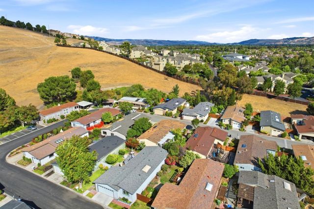 213 Mountain Springs Drive 213, San Jose, CA 95136
