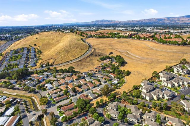 213 Mountain Springs Drive 213, San Jose, CA 95136