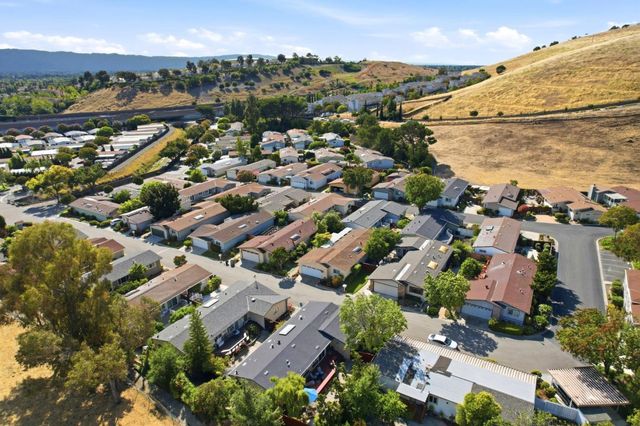 213 Mountain Springs Drive 213, San Jose, CA 95136
