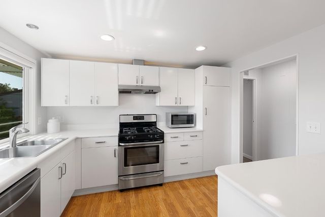 213 Mountain Springs Drive 213, San Jose, CA 95136