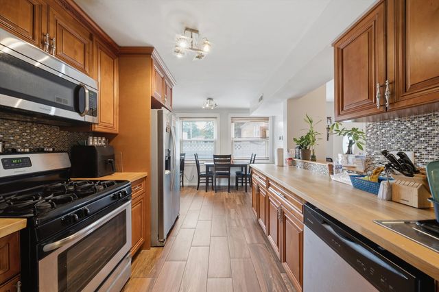 6414 37th Street, Berwyn, IL 60402