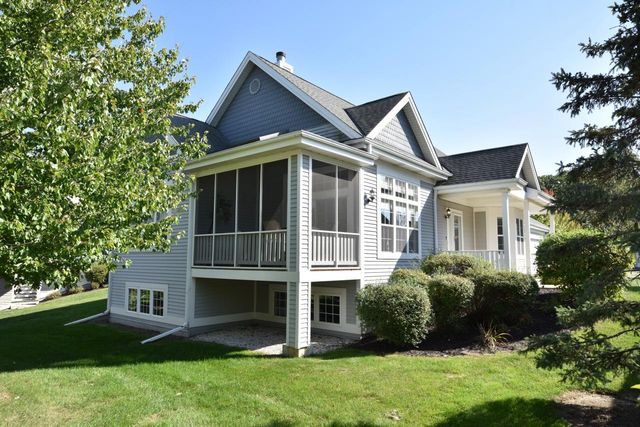 N59W17764 Meadow COURT, Menomonee Falls, WI 53051