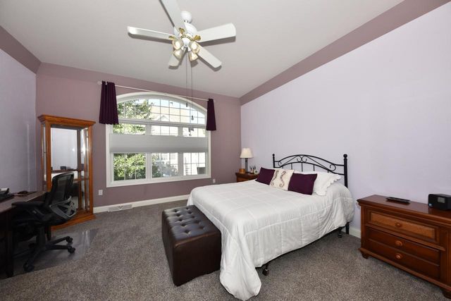 N59W17764 Meadow COURT, Menomonee Falls, WI 53051