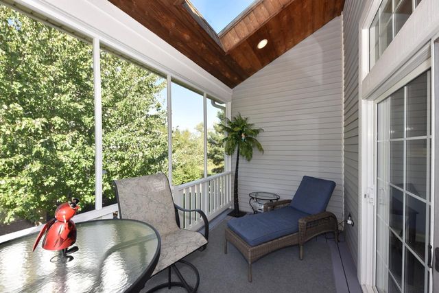 N59W17764 Meadow COURT, Menomonee Falls, WI 53051