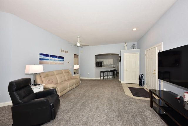 N59W17764 Meadow COURT, Menomonee Falls, WI 53051