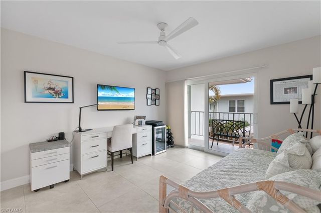 636 12th AVE S 636, Naples, FL 34102