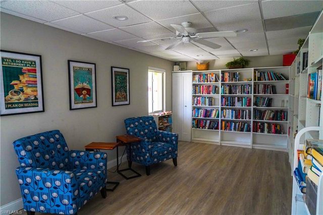 636 12th AVE S 636, Naples, FL 34102