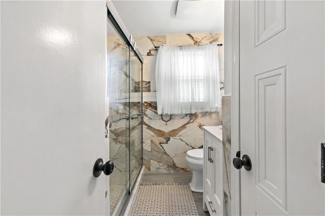 756 Metacom Avenue, Bristol, RI 02809