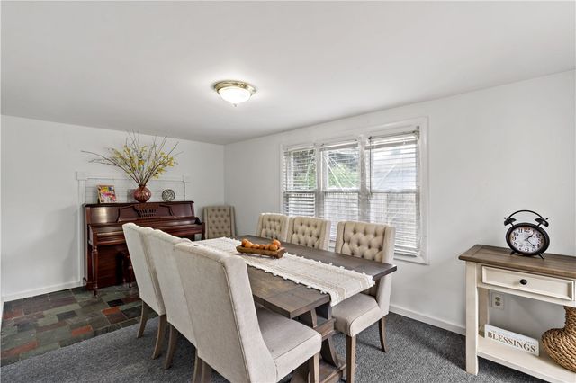 756 Metacom Avenue, Bristol, RI 02809