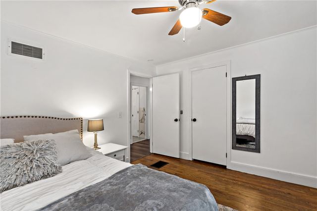 756 Metacom Avenue, Bristol, RI 02809