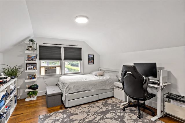 756 Metacom Avenue, Bristol, RI 02809