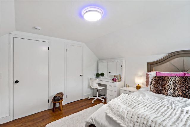 756 Metacom Avenue, Bristol, RI 02809