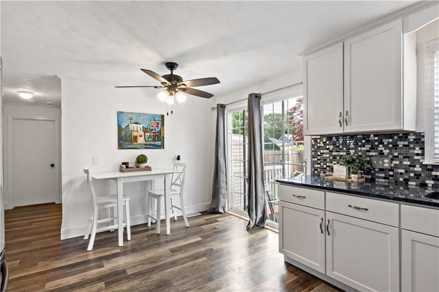 756 Metacom Avenue, Bristol, RI 02809