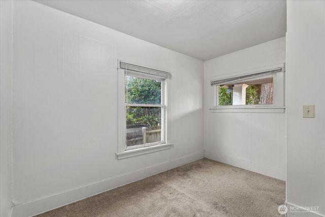 6533 5th Avenue NW, Seattle, WA 98117